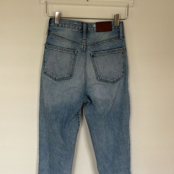 Madewell The Mom Jean High Rise Distressed Size 23T Tall - Picture 7 of 11